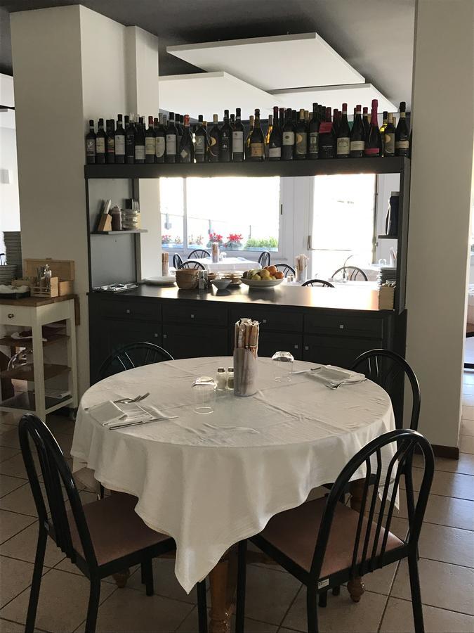 Albergo Anita アラッシオ エクステリア 写真
